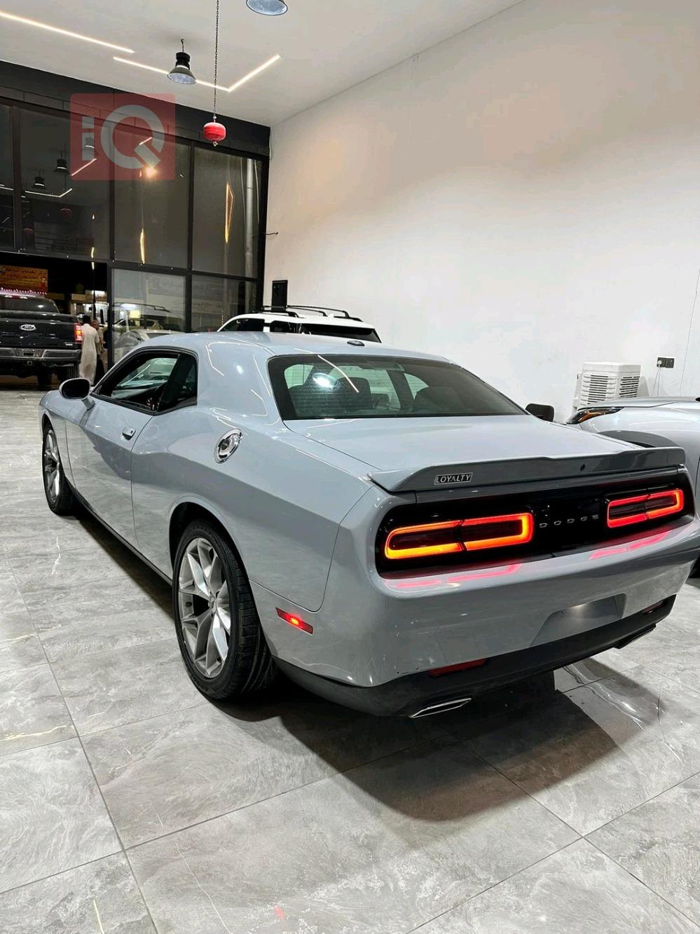 Dodge Challenger